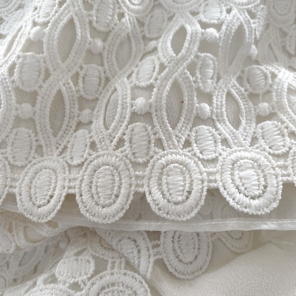 JOA White Short Lace Details Size S - Picture 7 of 8